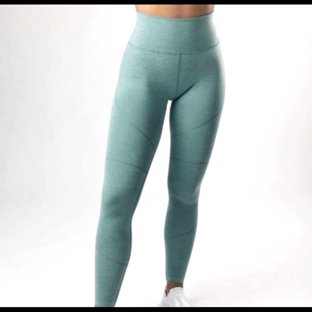 Alphalete OG Revival Legging